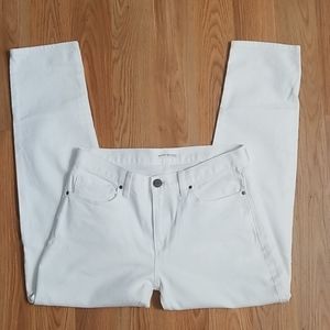 Banana Republic white denim boyfriend jeans